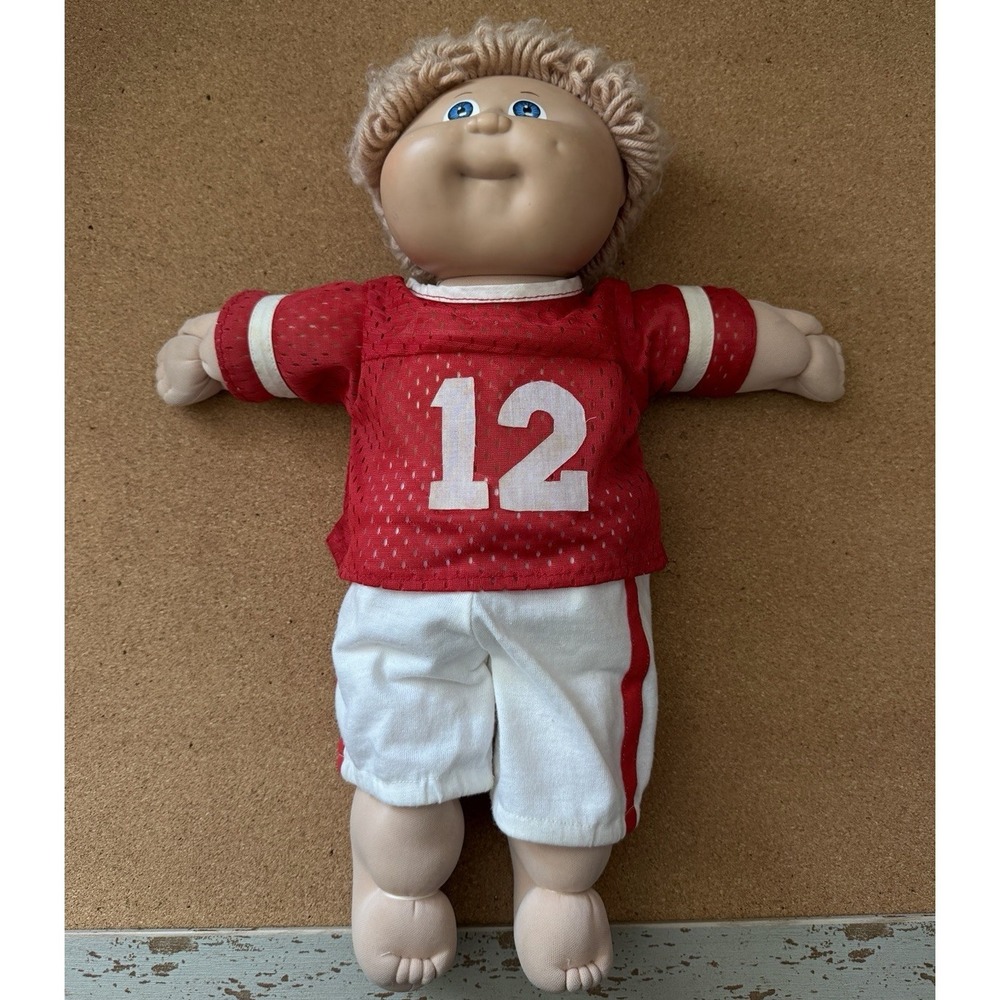 Cabbage Patch Kids 1980s Football Boy Doll Red‎ Jersey Blue Eyes